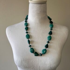 Avon Jewelry Matching Set of 3 Green Beaded Necklace, earrings and bracelet
